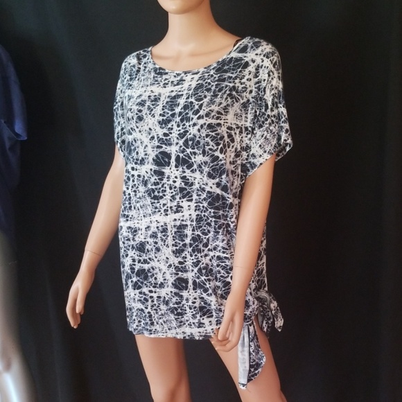 Michael Kors Tops - $6💟MICHAEL KORS SIDE TIE LONG TEE❤$6 BUNDLED❤